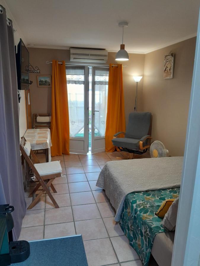 Aigues Mortes Studio De Vacances En Camargue Bagian luar foto